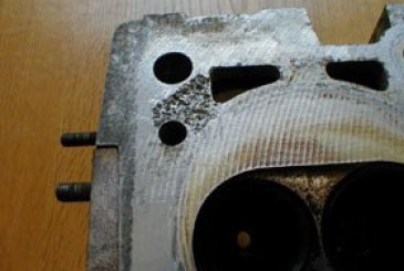 Corrosion of the cylinder head